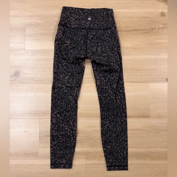 Lululemon Wunder Under High Rise 25” Legging Size 4 - Picture 4 of 5